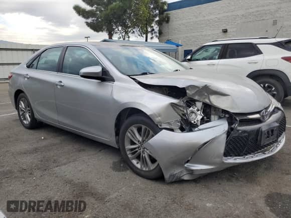 2015 Toyota Camry SE with VIN 4T1BF1FK0FU977058, listed as a Copart auction lot 81936515 with 40,453 mi miles and Salvage title. Bid and sale history available at DreamBid. Image 4.