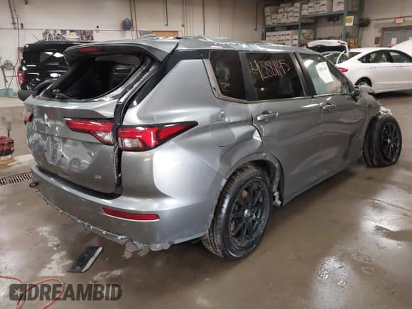 2023 Mitsubishi Outlander SE с VIN JA4J4UA88PZ058684, выставлен на аукционе IAAI как лот 42881145 с пробегом 61 440 миль миль и . История ставок и продаж доступна на DreamBid. Изображение 4.