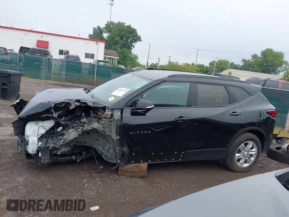 2021 Chevrolet Blazer LT с VIN 3GNKBCRS2MS557085, выставлен на аукционе IAAI как лот 42823125 с пробегом 39 924 миль миль и . История ставок и продаж доступна на DreamBid. Изображение 15.