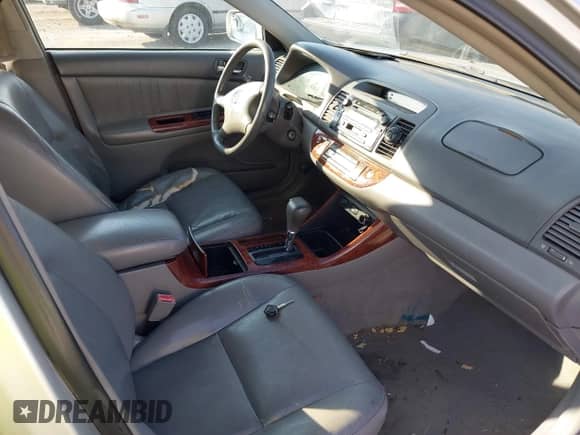 2003 Toyota Camry LE с VIN 4T1BF30K53U057281, выставлен на аукционе IAAI как лот 43458159 с пробегом 279 478 миль миль и . История ставок и продаж доступна на DreamBid. Изображение 5.