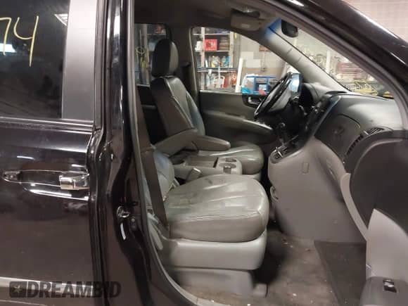 2007 Hyundai Entourage GLS с VIN KNDMC233X76028079, выставлен на аукционе IAAI как лот 41960674 с пробегом 179 523 миль миль и . История ставок и продаж доступна на DreamBid. Изображение 5.