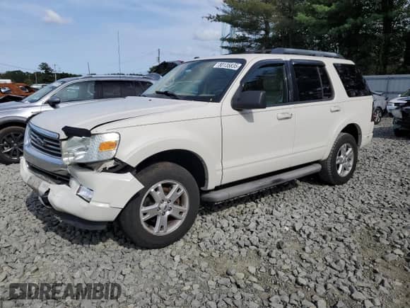 2010 Ford Explorer XLT с VIN 1FMEU7DE0AUA11028, выставлен на аукционе Copart как лот 80135835 с пробегом 133 746 миль миль и Списание • Salvage title. История ставок и продаж доступна на DreamBid. Изображение 1.