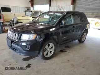 2012 Jeep Compass Sport z VIN 1C4NJCBA4CD565567, wystawiony jako Copart lot #66829935 z przebiegiem 116 950 mil mil oraz Czysty tytuł • Clean title. Historia ofert i sprzedaży dostępna na DreamBid. Obrazek 1.