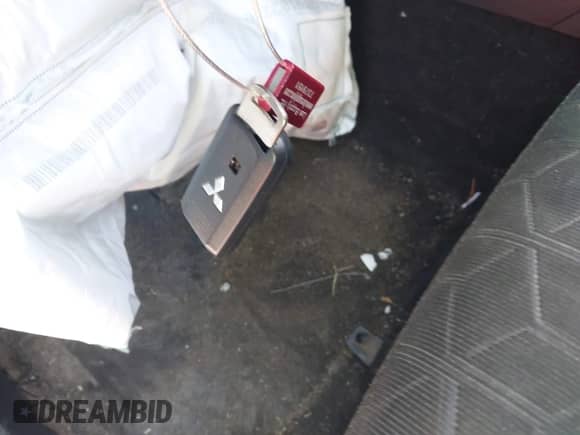 2020 Mitsubishi Outlander ES с VIN JA4AR3AU1LU028569, выставлен на аукционе IAAI как лот 43234140 с пробегом 122 174 миль миль и . История ставок и продаж доступна на DreamBid. Изображение 11.