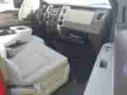 2010 Ford F-150 XL z VIN 1FTEW1E89AFB98634, wystawiony jako IAAI lot #43384602 z przebiegiem 187 587 mil mil oraz . Historia ofert i sprzedaży dostępna na DreamBid. Obrazek 5.