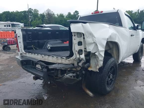 2011 GMC Sierra 1500 Work Truck with VIN 1GTN1TEA4BZ376298, listed as a IAAI auction lot 42670857 with 240,863 mi miles and . Bid and sale history available at DreamBid. Image 6.