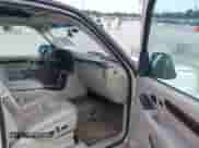 2002 Cadillac Escalade с VIN 1GYEK63N82R112256, выставлен на аукционе IAAI как лот 43033847 с пробегом 190 880 миль миль и . История ставок и продаж доступна на DreamBid. Изображение 5.