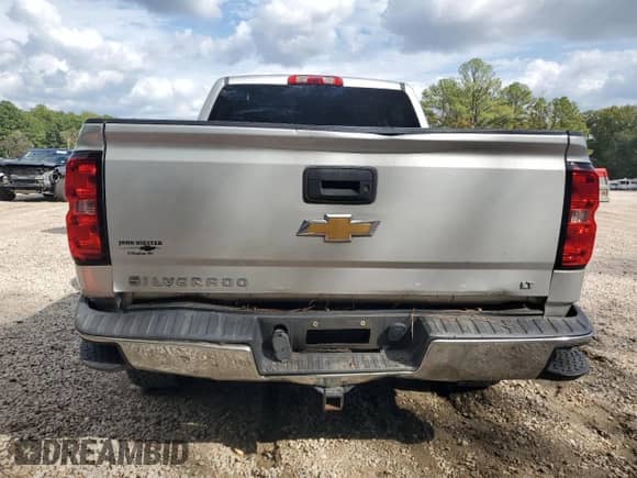 2015 Chevrolet Silverado 1500 LT with VIN 3GCUKREC4FG477151, listed as a Copart auction lot 82183335 with 182,819 mi miles and Salvage title. Bid and sale history available at DreamBid. Image 6.