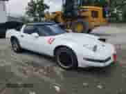 1993 Chevrolet Corvette с VIN 1G1YY23P6P5103686, выставлен на аукционе Copart как лот 66948204 с пробегом Не указан миль и Чистый • Clean title. История ставок и продаж доступна на DreamBid. Изображение 4.