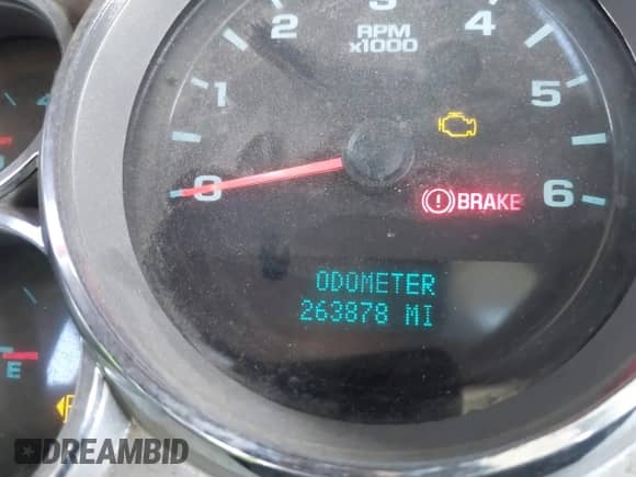 2008 Chevrolet Silverado 2500HD Work Truck z VIN 1GCHK24K88E143605, wystawiony jako IAAI lot #41420512 z przebiegiem 263 878 mil mil oraz . Historia ofert i sprzedaży dostępna na DreamBid. Obrazek 7.