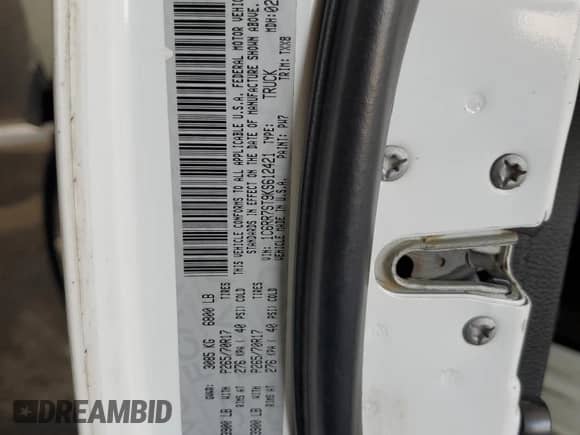 2019 Ram 1500 Tradesman z VIN 1C6RR7ST9KS612421, wystawiony jako Copart lot #64072965 z przebiegiem 173 123 mil mil oraz Czysty tytuł • Clean title. Historia ofert i sprzedaży dostępna na DreamBid. Obrazek 13.