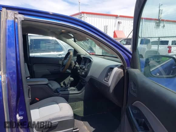 2016 Chevrolet Colorado 2WD WT z VIN 1GCHSBE35G1336999, wystawiony jako IAAI lot #42619834 z przebiegiem 81 268 mil mil oraz . Historia ofert i sprzedaży dostępna na DreamBid. Obrazek 5.