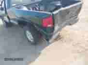 2003 Chevrolet S-10 LS с VIN 1GCDT19X938146546, выставлен на аукционе IAAI как лот 42407271 с пробегом 203 000 миль миль и . История ставок и продаж доступна на DreamBid. Изображение 6.