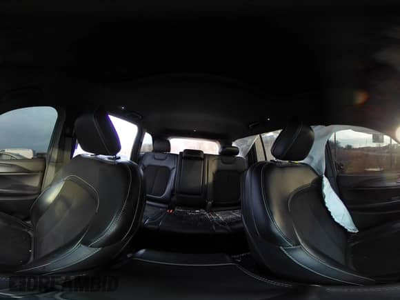 2023 Jeep Grand Cherokee Laredo с VIN 1C4RJHAG6PC620620, выставлен на аукционе IAAI как лот 41086775 с пробегом 17 882 миль миль и . История ставок и продаж доступна на DreamBid. Изображение 19.