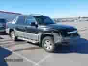 2002 Chevrolet Avalanche with VIN 3GNEK13T82G272572, listed as a IAAI auction lot 43380550 with 197,793 mi miles and . Bid and sale history available at DreamBid. Image 1.