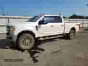 2017 Ford F-250 Lariat z VIN 1FT7W2BT6HEC51085, wystawiony jako Copart lot #80742165 z przebiegiem 330 833 mil mil oraz Szkoda całkowita • Salvage title. Historia ofert i sprzedaży dostępna na DreamBid. Obrazek 1.