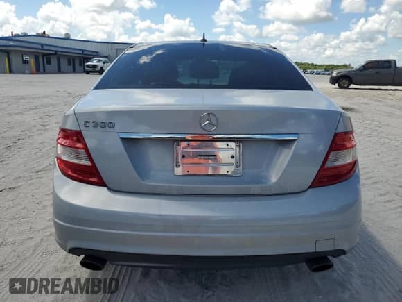 2010 Mercedes-Benz C 300 Sport с VIN WDDGF5EB9AR094712, выставлен на аукционе Copart как лот 69847075 с пробегом 96 022 миль миль и Списание • Salvage title. История ставок и продаж доступна на DreamBid. Изображение 6.