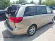 2004 Toyota Sienna XLE z VIN 5TDZA22C94S095684, wystawiony jako IAAI lot #42738921 z przebiegiem 155 272 mil mil oraz . Historia ofert i sprzedaży dostępna na DreamBid. Obrazek 4.