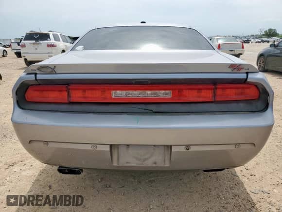 2014 Dodge Challenger R/T с VIN 2C3CDYBT9EH302577, выставлен на аукционе Copart как лот 60292885 с пробегом 120 860 миль миль и Списание • Salvage title. История ставок и продаж доступна на DreamBid. Изображение 6.