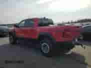 2025 Ram 1500 RHO z VIN 1C6SRFUP3SN641939, wystawiony jako Copart lot #48302615 z przebiegiem 1 210 mil mil oraz Szkoda całkowita • Salvage title. Historia ofert i sprzedaży dostępna na DreamBid. Obrazek 2.