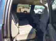 2006 Chevrolet Silverado 1500 LT1 z VIN 2GCEC13T861104368, wystawiony jako IAAI lot #43391074 z przebiegiem 264 407 mil mil oraz . Historia ofert i sprzedaży dostępna na DreamBid. Obrazek 8.