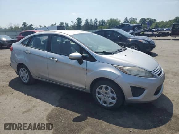 2011 Ford Fiesta S с VIN 3FADP4AJ1BM108290, выставлен на аукционе Copart как лот 66379865 с пробегом 112 342 миль миль и Чистый • Clean title. История ставок и продаж доступна на DreamBid. Изображение 4.