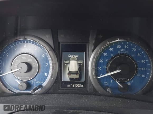 2017 Toyota Sienna XLE Auto Access Seat with VIN 5TDYZ3DC2HS817588, listed as a IAAI auction lot 42916858 with 121,003 mi miles and . Bid and sale history available at DreamBid. Image 7.