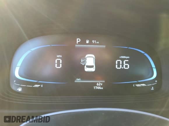 2025 Hyundai Venue SE с VIN KMHRB8A32SU354991, выставлен на аукционе Copart как лот 42915145 с пробегом 1 744 миль миль и Чистый • Clean title. История ставок и продаж доступна на DreamBid. Изображение 9.
