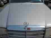 1989 Mercedes-Benz 300 E with VIN WDBEA30DXKA877386, listed as a Copart auction lot 59333665 with 205,173 mi miles and Clean title. Bid and sale history available at DreamBid. Image 11.