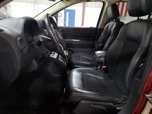 2017 Jeep Compass High Altitude with VIN 1C4NJCEB2HD160643, listed as a Copart auction lot 59567005 with 92,927 mi miles and Clean title. Bid and sale history available at DreamBid. Image 7.