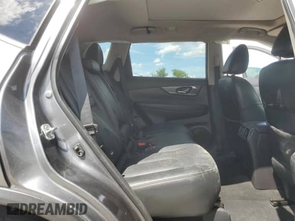 2015 Nissan Rogue SV z VIN 5N1AT2MV0FC925166, wystawiony jako Copart lot #81587515 z przebiegiem 141 441 mil mil oraz Szkoda całkowita • Salvage title. Historia ofert i sprzedaży dostępna na DreamBid. Obrazek 11.