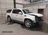 2014 Cadillac Escalade ESV Luxury с VIN 1GYS4HEF3ER111941, выставлен на аукционе IAAI как лот 42165033 с пробегом 158 964 миль миль и . История ставок и продаж доступна на DreamBid. Изображение 1.