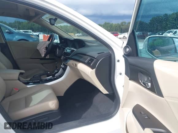 2015 Honda Accord Touring with VIN 1HGCR3F97FA037710, listed as a IAAI auction lot 42955298 with 104,101 mi miles and . Bid and sale history available at DreamBid. Image 5.