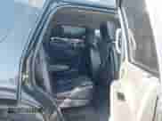 2007 Chevrolet Tahoe LT z VIN 1GNFC13047R321281, wystawiony jako IAAI lot #43143487 z przebiegiem 139 878 mil mil oraz . Historia ofert i sprzedaży dostępna na DreamBid. Obrazek 8.