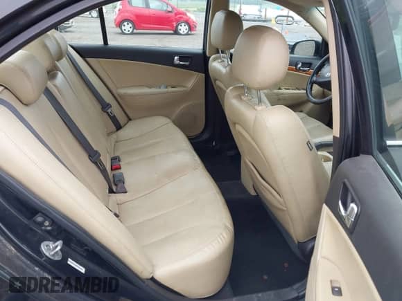 2010 Hyundai Sonata Limited z VIN 5NPEU4AF1AH590234, wystawiony jako IAAI lot #42274275 z przebiegiem 174 908 mil mil oraz . Historia ofert i sprzedaży dostępna na DreamBid. Obrazek 8.