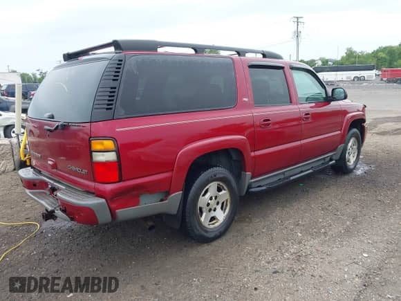 2005 Chevrolet Suburban Z71 с VIN 3GNFK16Z85G236552, выставлен на аукционе IAAI как лот 42335590 с пробегом 213 398 миль миль и . История ставок и продаж доступна на DreamBid. Изображение 4.