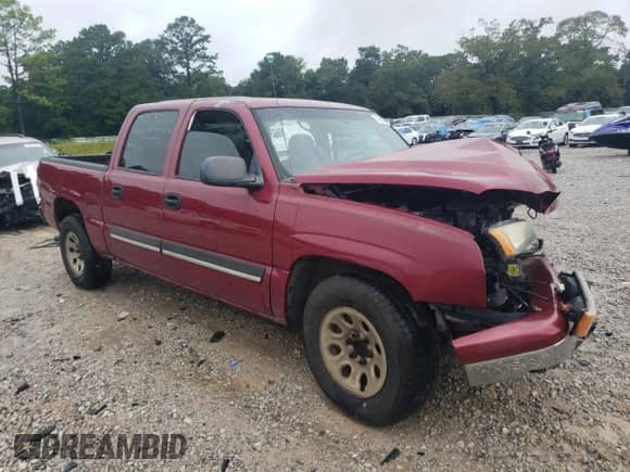 2007 Chevrolet Silverado 1500 LS with VIN 2GCEC13V371108119, listed as a Copart auction lot 68168005 with 289,184 mi miles and Salvage title. Bid and sale history available at DreamBid. Image 4.