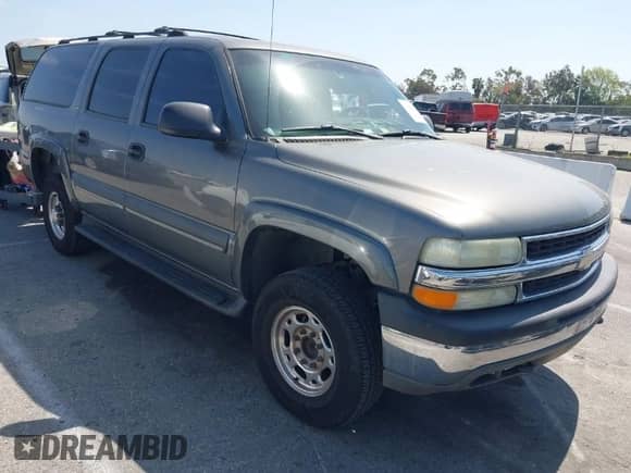 2002 Chevrolet Suburban LT z VIN 3GNGC26U92G314585, wystawiony jako IAAI lot #41859042 z przebiegiem Nie podano mil oraz . Historia ofert i sprzedaży dostępna na DreamBid. Obrazek 1.