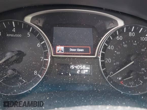 2014 Nissan Pathfinder SV z VIN 5N1AR2MN3EC613842, wystawiony jako IAAI lot #41380645 z przebiegiem 154 058 mil mil oraz . Historia ofert i sprzedaży dostępna na DreamBid. Obrazek 7.