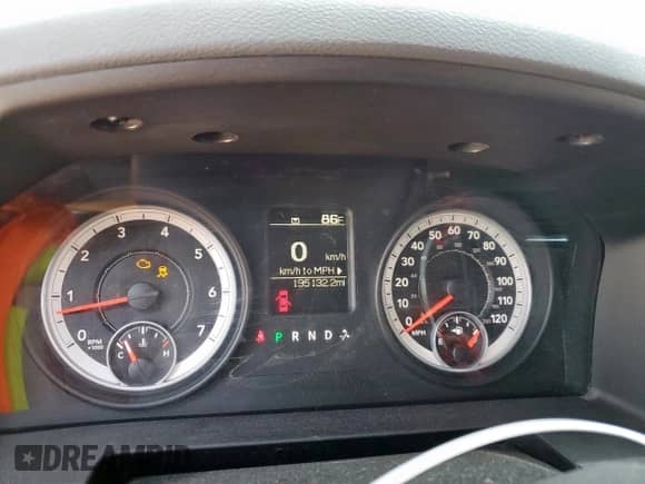 2013 Ram 1500 Tradesman z VIN 1C6RR6FT2DS587109, wystawiony jako Copart lot #57160715 z przebiegiem 195 132 mil mil oraz Szkoda całkowita • Salvage title. Historia ofert i sprzedaży dostępna na DreamBid. Obrazek 9.