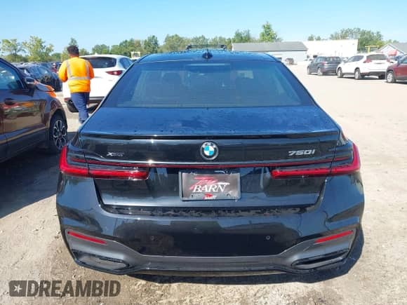 2022 BMW 7 Series 750i xDrive with VIN WBA7U2C01NCK81206, listed as a IAAI auction lot 43116168 with 46,879 mi miles and . Bid and sale history available at DreamBid. Image 17.