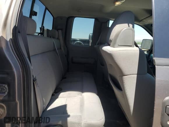 2006 Ford F-150 STX with VIN 1FTRX02W06KB84129, listed as a Copart auction lot 60349115 with 132,768 mi miles and Salvage title. Bid and sale history available at DreamBid. Image 10.