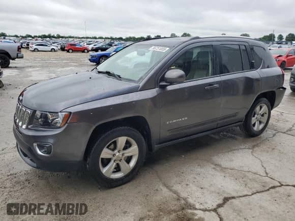 2015 Jeep Compass High Altitude с VIN 1C4NJCEA5FD171737, выставлен на аукционе Copart как лот 56751855 с пробегом 166 465 миль миль и Списание • Salvage title. История ставок и продаж доступна на DreamBid. Изображение 1.
