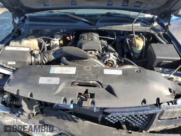 2000 Chevrolet Silverado 2500 with VIN 1GCGK24U5YE341278, listed as a Copart auction lot 88447825 with 256,226 mi miles and Salvage title. Bid and sale history available at DreamBid. Image 11.