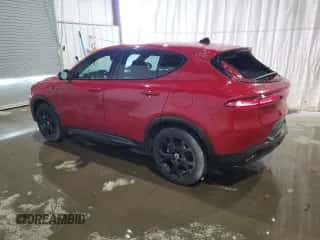 2024 Dodge Hornet R/T z VIN ZACPDFCW7R3A29564, wystawiony jako Copart lot #65808374 z przebiegiem 2 199 mil mil oraz Czysty tytuł • Clean title. Historia ofert i sprzedaży dostępna na DreamBid. Obrazek 2.