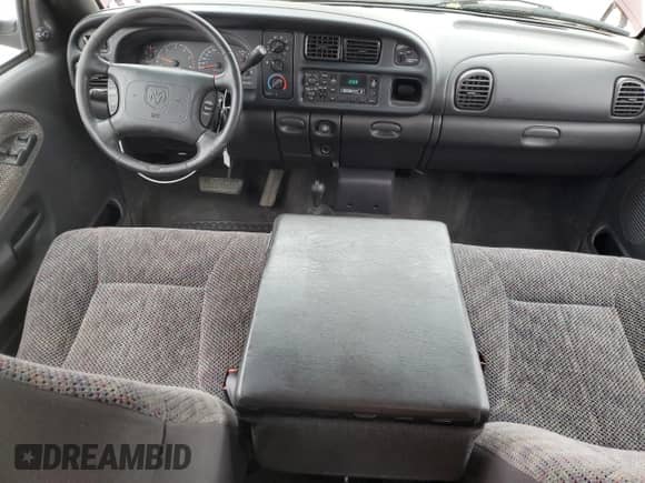 2000 Dodge 1500 с VIN 1B7HF13Y6YJ155280, выставлен на аукционе Copart как лот 53682385 с пробегом 85 462 миль миль и Чистый • Clean title. История ставок и продаж доступна на DreamBid. Изображение 8.