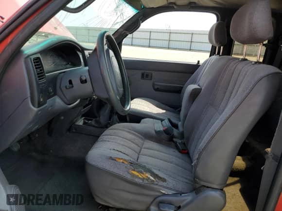 1997 Toyota Tacoma z VIN 4TAWN72N2VZ264266, wystawiony jako Copart lot #55149775 z przebiegiem 245 769 mil mil oraz Szkoda całkowita • Salvage title. Historia ofert i sprzedaży dostępna na DreamBid. Obrazek 7.