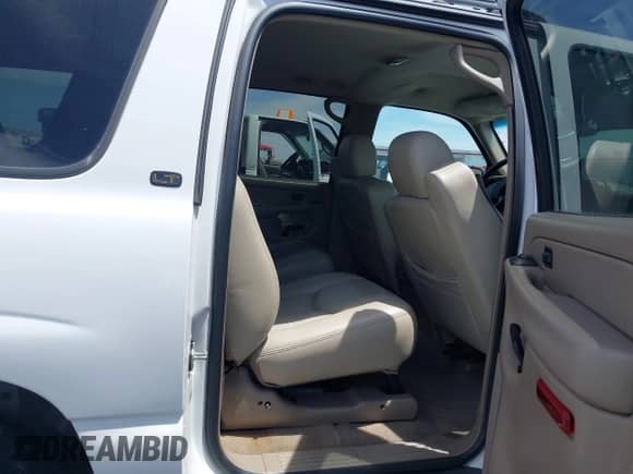 2004 Chevrolet Suburban LT с VIN 3GNEC16T24G342336, выставлен на аукционе IAAI как лот 42254748 с пробегом 183 468 миль миль и . История ставок и продаж доступна на DreamBid. Изображение 8.