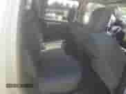 2013 Ram 1500 SLT z VIN 1C6RR6LG4DS639136, wystawiony jako Copart lot #63846925 z przebiegiem 196 633 mil mil oraz Czysty tytuł • Clean title. Historia ofert i sprzedaży dostępna na DreamBid. Obrazek 10.