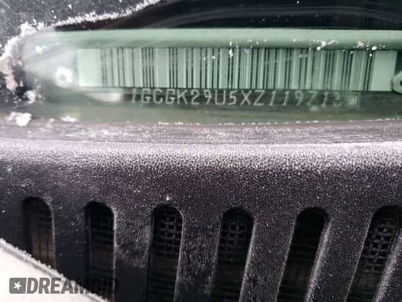 1999 Chevrolet Silverado 2500 LS z VIN 1GCGK29U5XZ119713, wystawiony jako Copart lot #44161465 z przebiegiem Nie podano mil oraz Szkoda całkowita • Salvage title. Historia ofert i sprzedaży dostępna na DreamBid. Obrazek 13.